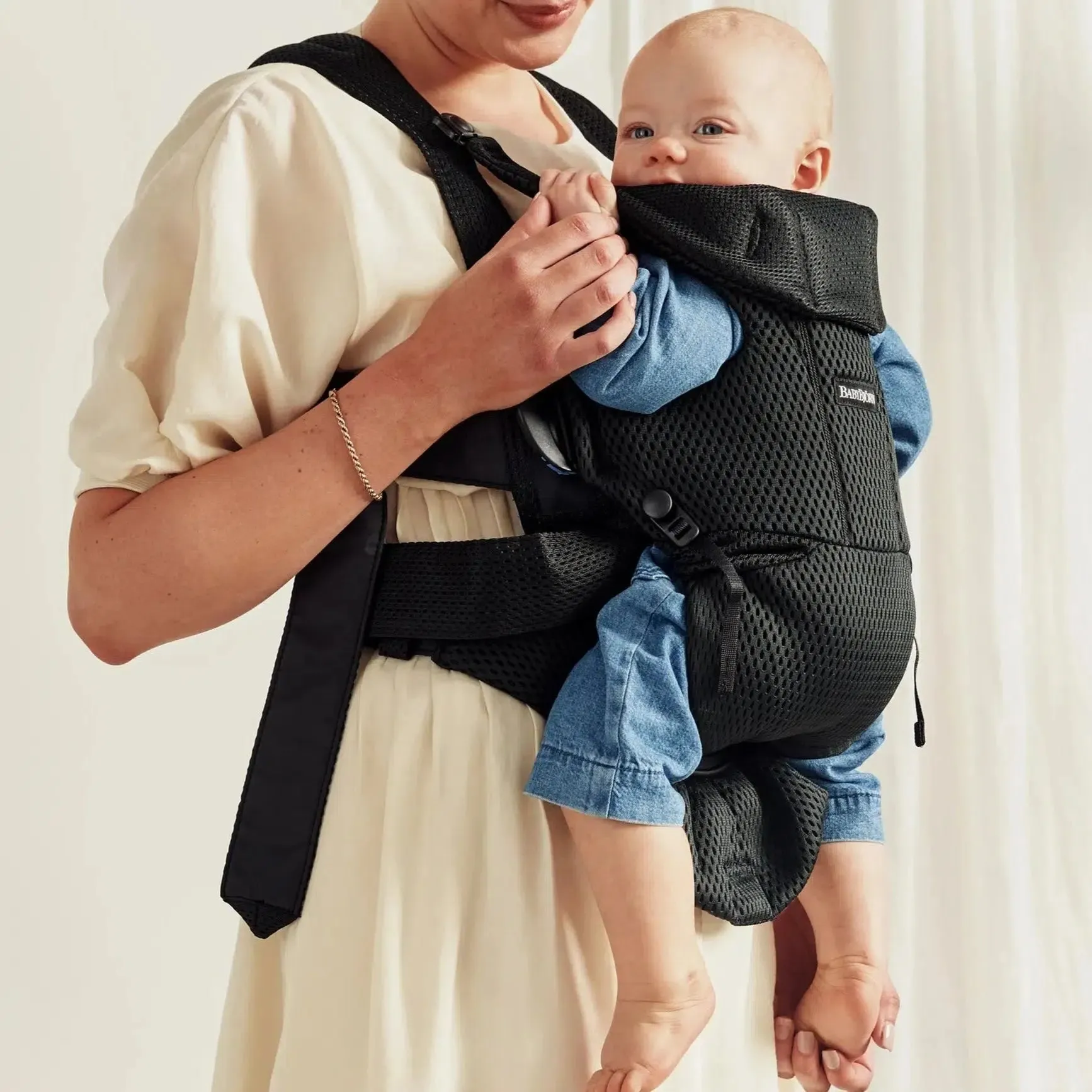 Baby Bjorn - Baby Carrier Free - Black Mesh