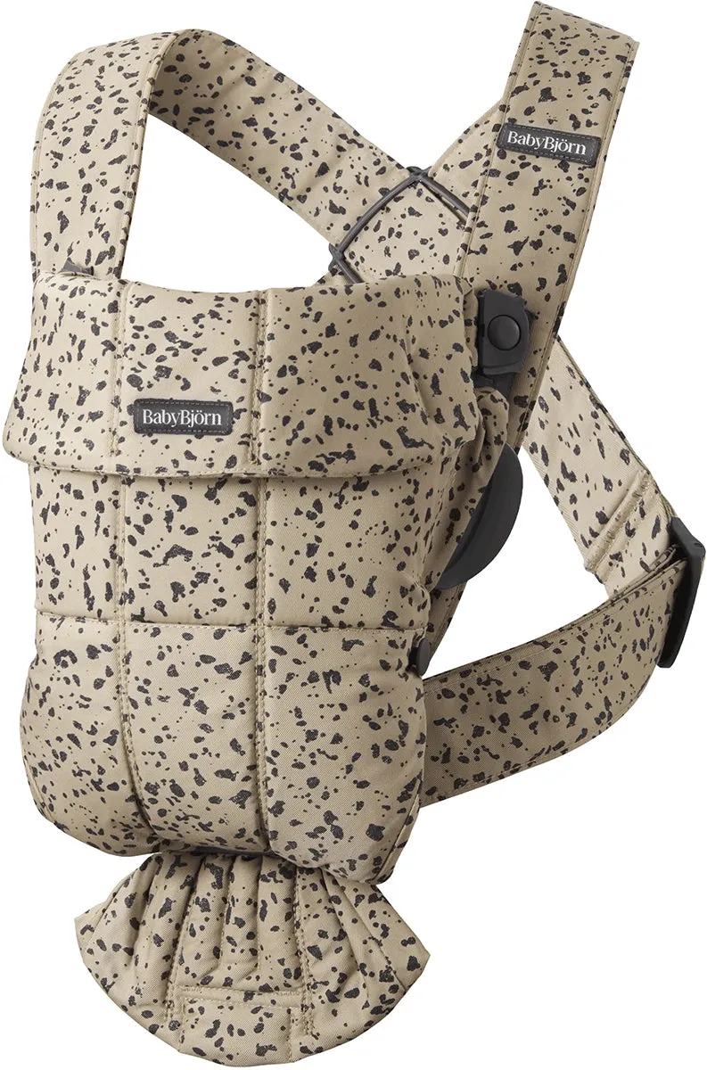 BabyBjorn Baby Carrier Mini, Woven - Dark Gray / Beige Print