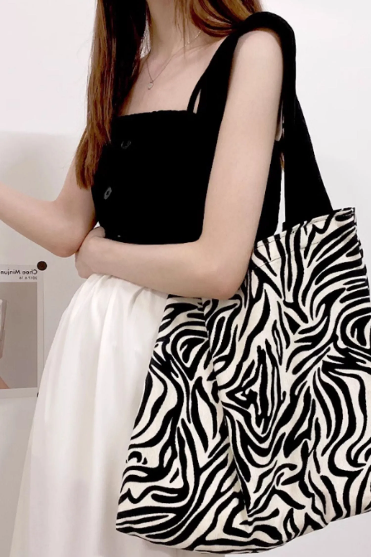 Black and white corduroy single shoulder bag for women C4758