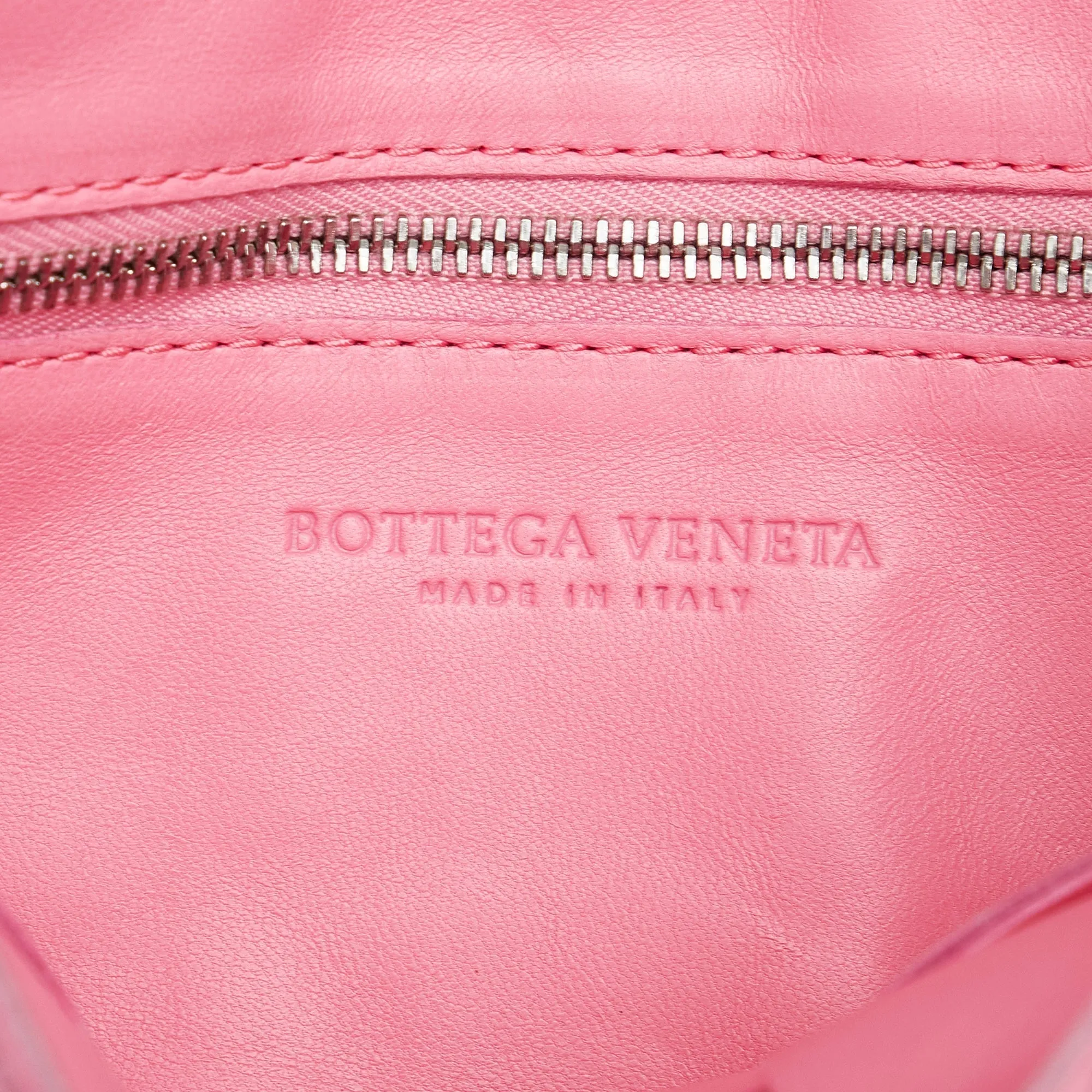 Bottega Veneta Cassette Pink Intrecciato