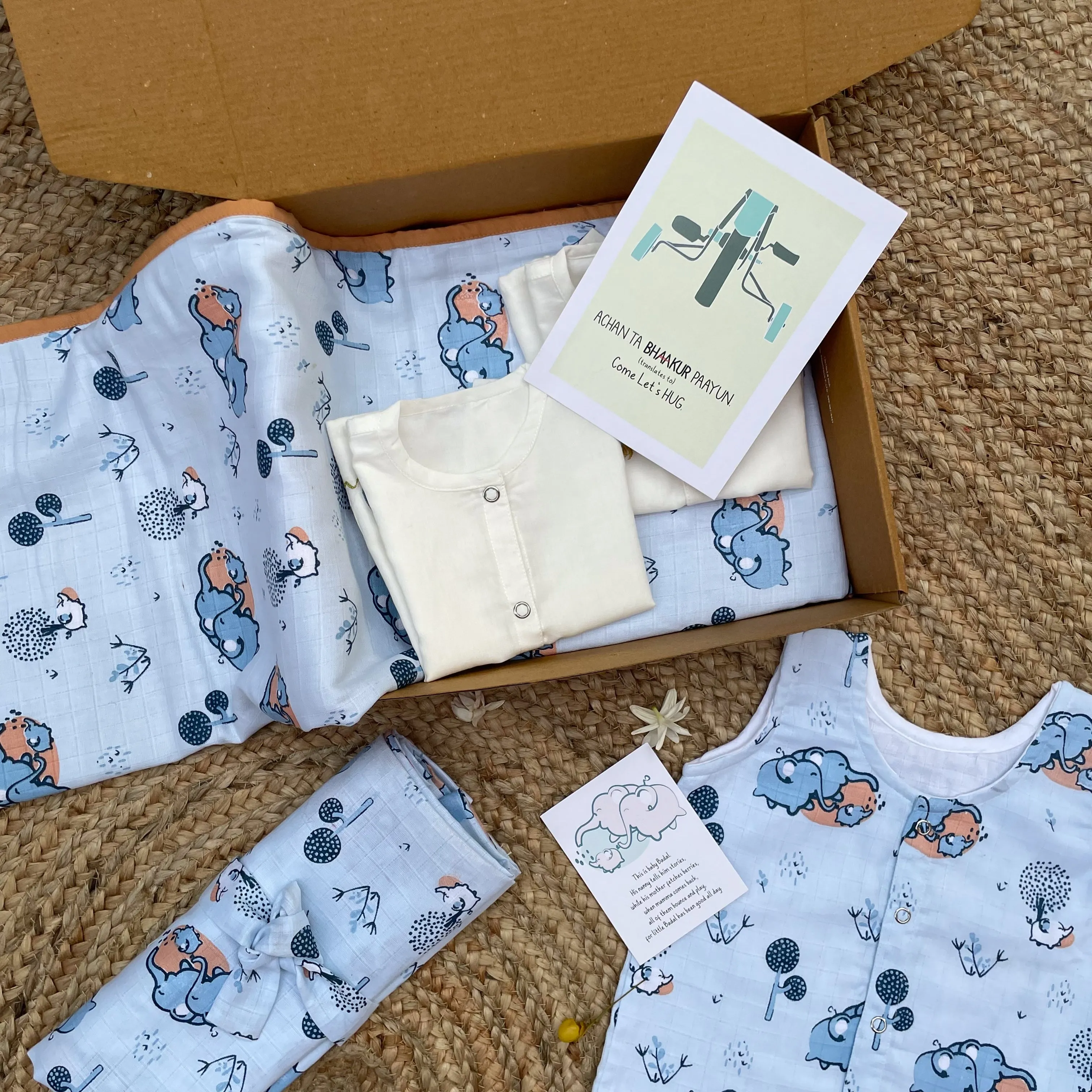 Elephant Clan Muslin Jumbo Gift Bundle(8 articles)