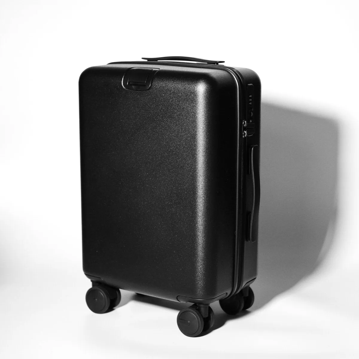 Essential Luxe Suitcase