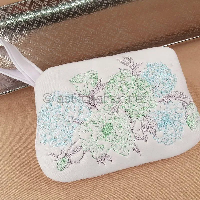 Gentle Blooming Hydrangea Zipper Purse