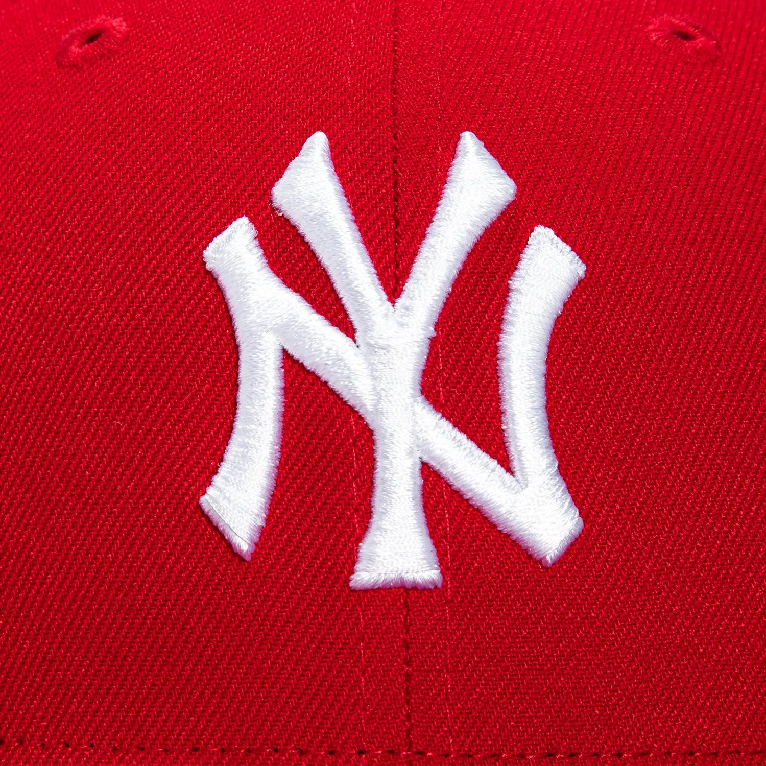 New Era 9Fifty MLB Basic New York Yankees Snapback Hat - Red, White