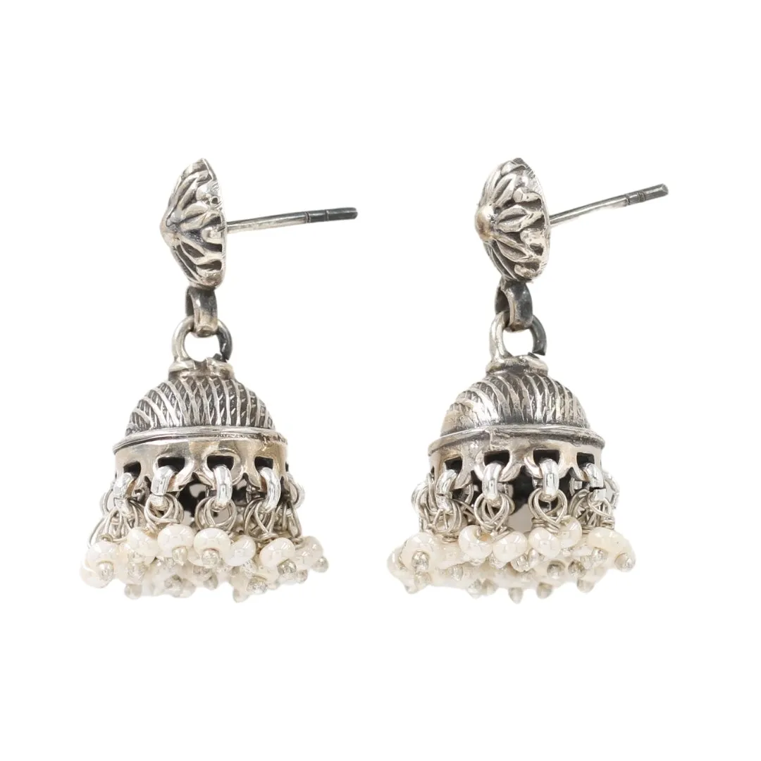 Radiant Elegance: Sangeeta Boochra Silver Handcrafted Earrings