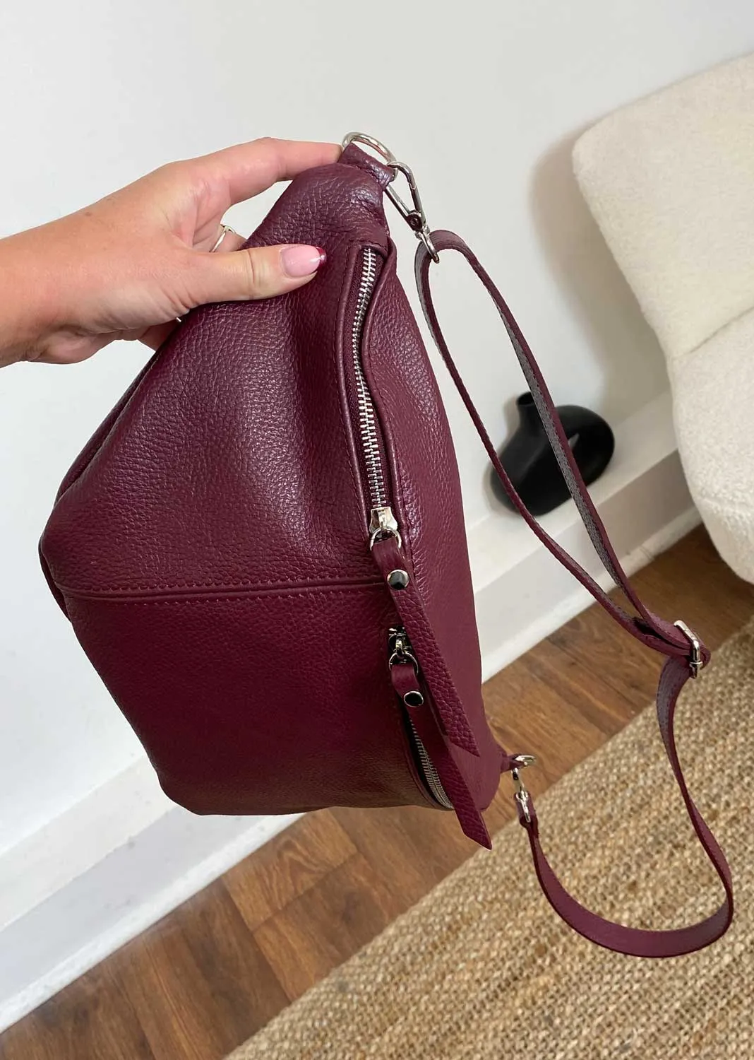 Ray Leather Sling Bag in Burgundy